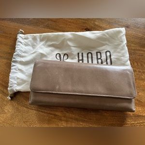 Hobo The Original Sadie Trifold Clutch Wallet